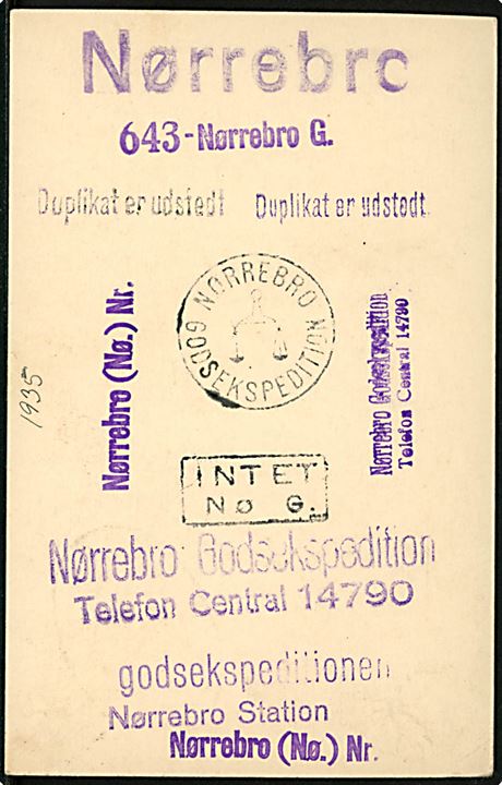 7 øre helsagsbrevkort (fabr. 115) sendt lokalt i København og annulleret med ovalt jernbanestempel Nørrebro * Godsekspeditionen * d. 12.7.1935. Filatelistisk med forskellige kontorstempler på bagsiden.