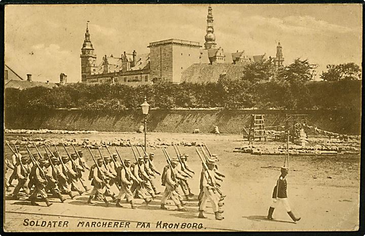 10 øre Chr. X på brevkort fra officer ombord på torpedobåden Søridderen i Helsingør d. 21.5.1915 til bror ombord på den 3-mastede bramsejlsskonnert Willemoes c/o danske konsul i Leith, Scotland.