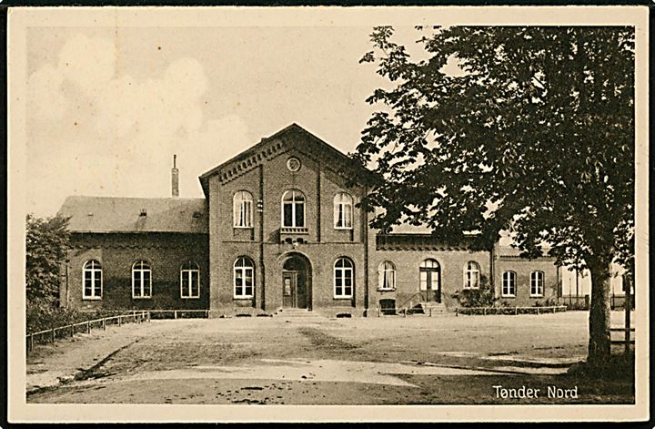 Tønder Nord (Øst) jernbanestation. Stenders Tønder no. 18.