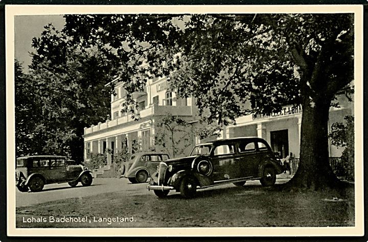 Lohals Badehotel med flere fine automobiler. Stenders Rudkøbing no. 45.