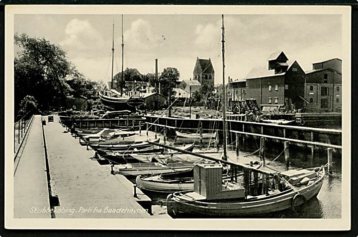 Stubbekøbing, bådehavnen med sejlskib på bedding. Stenders no. 66004.