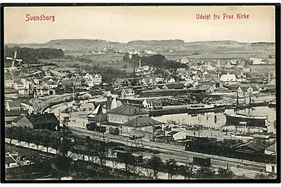 Svendborg, Udsigt fra Frue Kirke med jernbane og skibe. Warburgs Kunstforlag no. 1016.