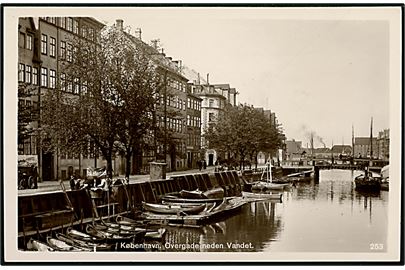 Købh., Overgade neden Vandet. Stenders Fotokort no. 253.  