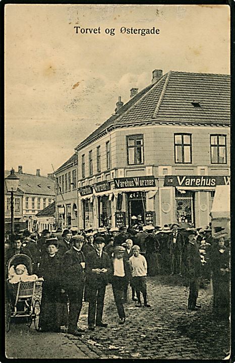 Silkeborg, Torvet ved Østergade med Varehus Wørzner. Reklamekort u/no.