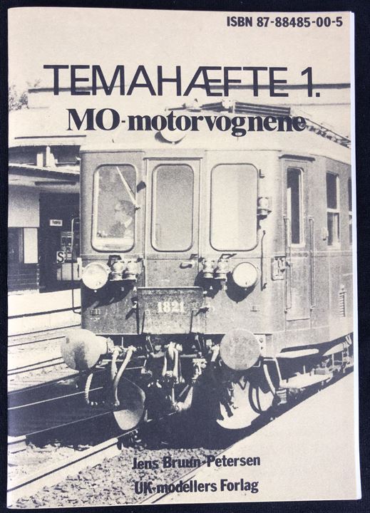 MO-motorvognene af Jens Bruun-Petersen. 38 sider illustreret temahæfte 1 fra UK-modellers Forlag.