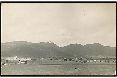 USA, Solvang, udsigt over den danske udvandrer by i Californien. Fotokort u/no.