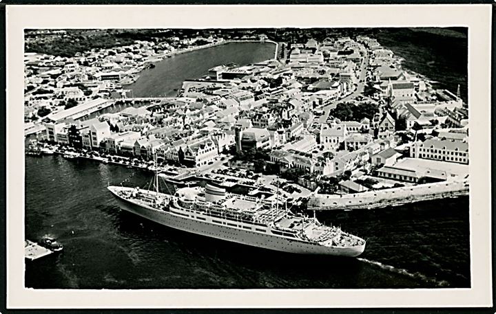 Oslofjord, M/S, Norsk Amerika Linie på krydstogt til Curacao, Hollandsk Vestindien. 