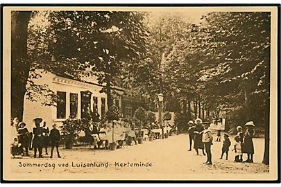 Kerteminde, sommerdag ved Luisenlund. M. P. Erichsen no. 38264.