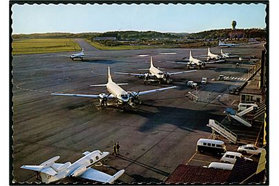 Sverige, Bromma Flyveplads med passagerfly. 