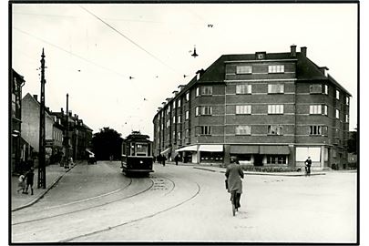 Odense, Skibhusvej med sporvogn no. 5 i 1930'erne. Tillæg til Bytrafik nr. 4 1980. 