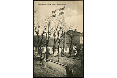 Genforening. Dannebrog hejses atter i Sønderjylland. W. Schützsack no. 8189.