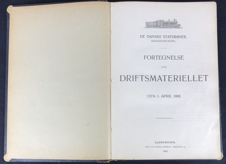 Fortegnelse over Driftsmateriellet den 1. April 1908. Udgivet af De danske Statsbaner Materielafdelingen. 265 sider illustreret fortegnelse over lokomotiver, rullende materiel og færger. 