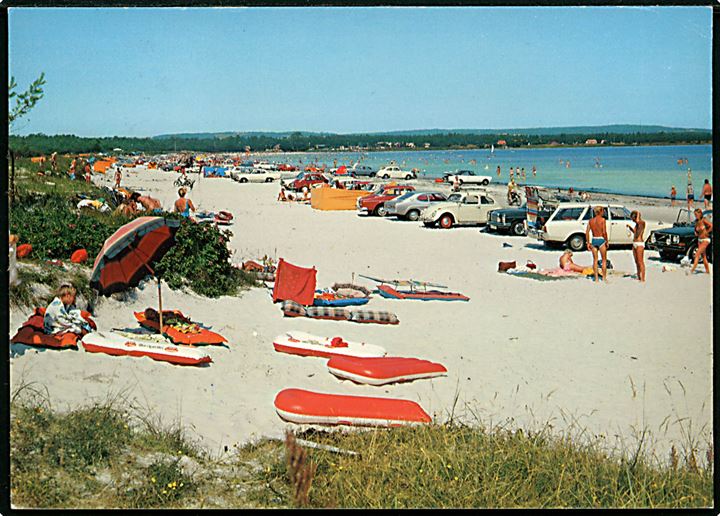 Balka Strand med biler. Rudolf Olsen Kunstforlag no.1680. Frankeret med 1,30 kr. Kgl. Mønt- og Medaillesamling annulleret med Ulsted-type stempel Neksø / Snogbæk d. 5.8.1981 til Gentofte.