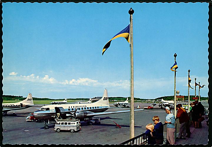 Sverige, Bromma Lufthavn ved Stockholm med Convair 340-62 Metropolitan SE-CCN fra selskabet Linjeflyg.