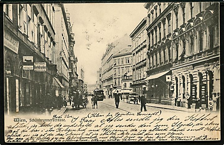 Østrig. Wien - Schönbrunnerstrasse med sporvogn. 