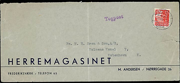 15 øre Karavel på aflang kuvert fra Frederiksværk annulleret København Omk. d. 5.12.1934 og sidestemplet Togpost til København. Fold og rift.