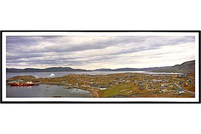 Narsaq. Panoramakort (11x30cm). Foto Finn Larsen - Djurs tryk u/no. 