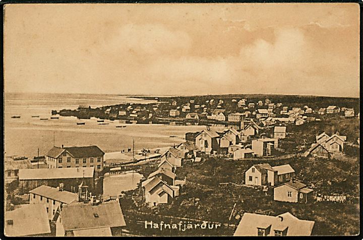 Island, Hafnafjärdur, udsigt over byen. E. Jacobsen u/no.