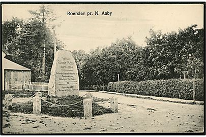 Roerslev pr. Nørre Aaby med Ramus Nielsen's mindesten. P. M. Brønsro, Odense No. 2041.