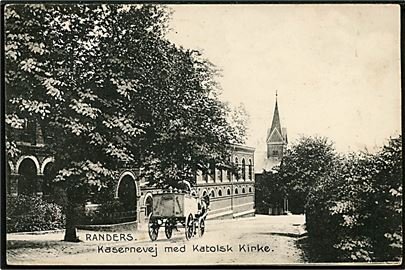 Randers. Kasernevej med Katolsk kirke. Emil Nielsen Papirhuset no. 13427.