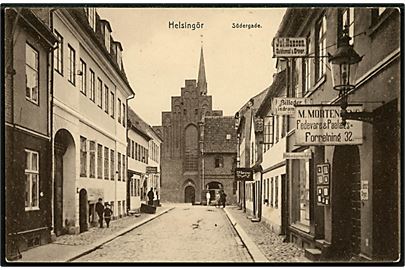 Helsingør. Søndergade. Med M. Mortensens Fedevare & Paalægs Forretning og mange flere. K.N. no. 4.