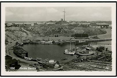 Hvide Sande, havn med fiskefartøjer. Pors no. 1004.