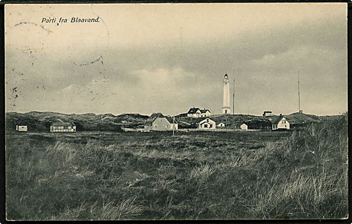 Blaavand, parti med fyrtårn. P. Poulsen u/no. Frankeret med 5 øre og 10 øre Bølgelinie annulleret med stjernestempel BLAAVAND og sidestemplet Oxbøl d. 8.8.1928 til Bergedorf, Tyskland.