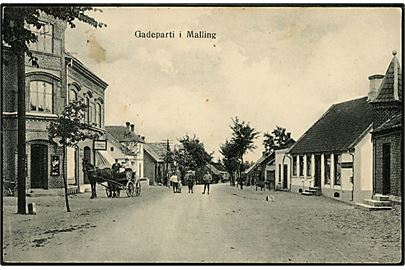 Malling, gadeparti. H. A. Ebbesen no. 670. Frankeret med 5 øre Fr. VIII annulleret bureau Aarhus - * Hou * T.11 d. 12.8.1910 til Skanderborg.