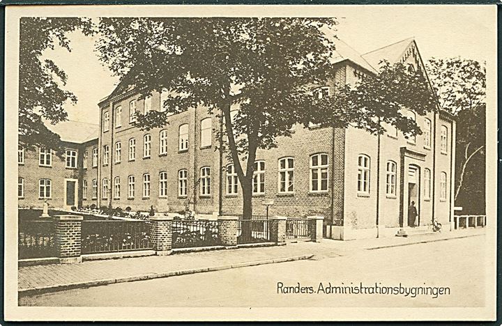 Administrationsbygningen i Randers. Stenders Randers no. 159.