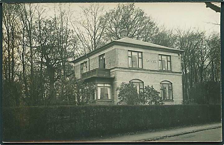 Villa Skovbo. Fotokort u/no.