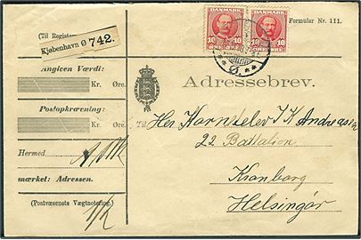 10 øre Fr. VIII i parstykke på adressebrev for pakke fra Kjøbenhavn d. 17.10.1913 til Kornetelev ved 22. Bataillon, Kornborg, Helsingør.