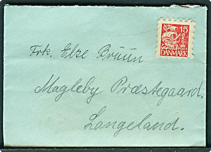 15 øre Karavel Børnepost mærke på lille brev til Magleby Præstegård på Langeland.