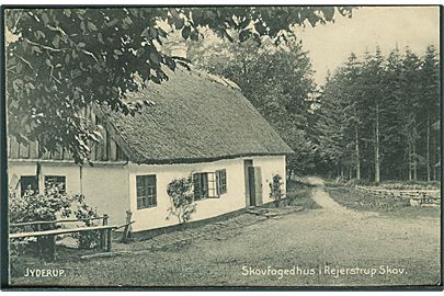 Skovfogedhus i Rejerstrup Skov, Jyderup. Stenders no. 12526.