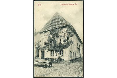 Sadelmager Jensens Hus i Ribe. Warburgs Kunstforlag no. 1824.