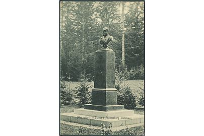 Alexander II's Statue i Fredensborg Slotshave. Peter Alstrups no. 8657.