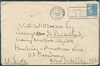 30 øre Karavel på brev fra København d. 30.7.1938 til passager ombord på Hamburg-Amerika Linie S/S Deutschland i Brooklyn, New York, USA.