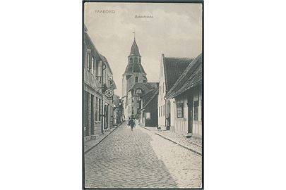 Faaborg, parti fra Bøiestræde med klokketårnet. Stenders no. 2269.