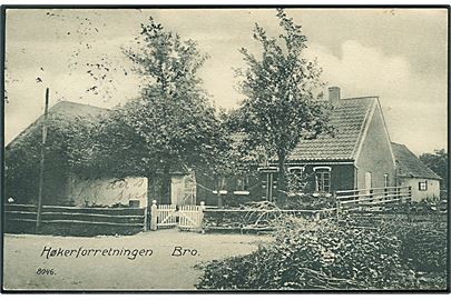 Høkerforretningen i Bro. No. 8046.