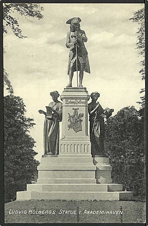 Ludvig Holbergs statue i Akademihaven, Sorø. N.P. Larsen no. 5.